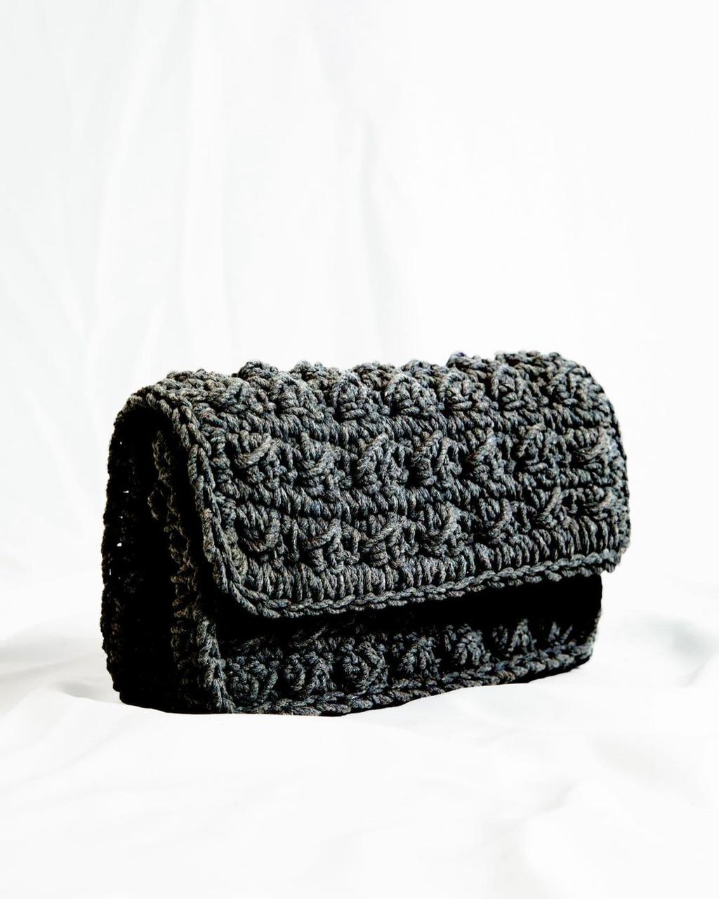 Layal – Customizable Color