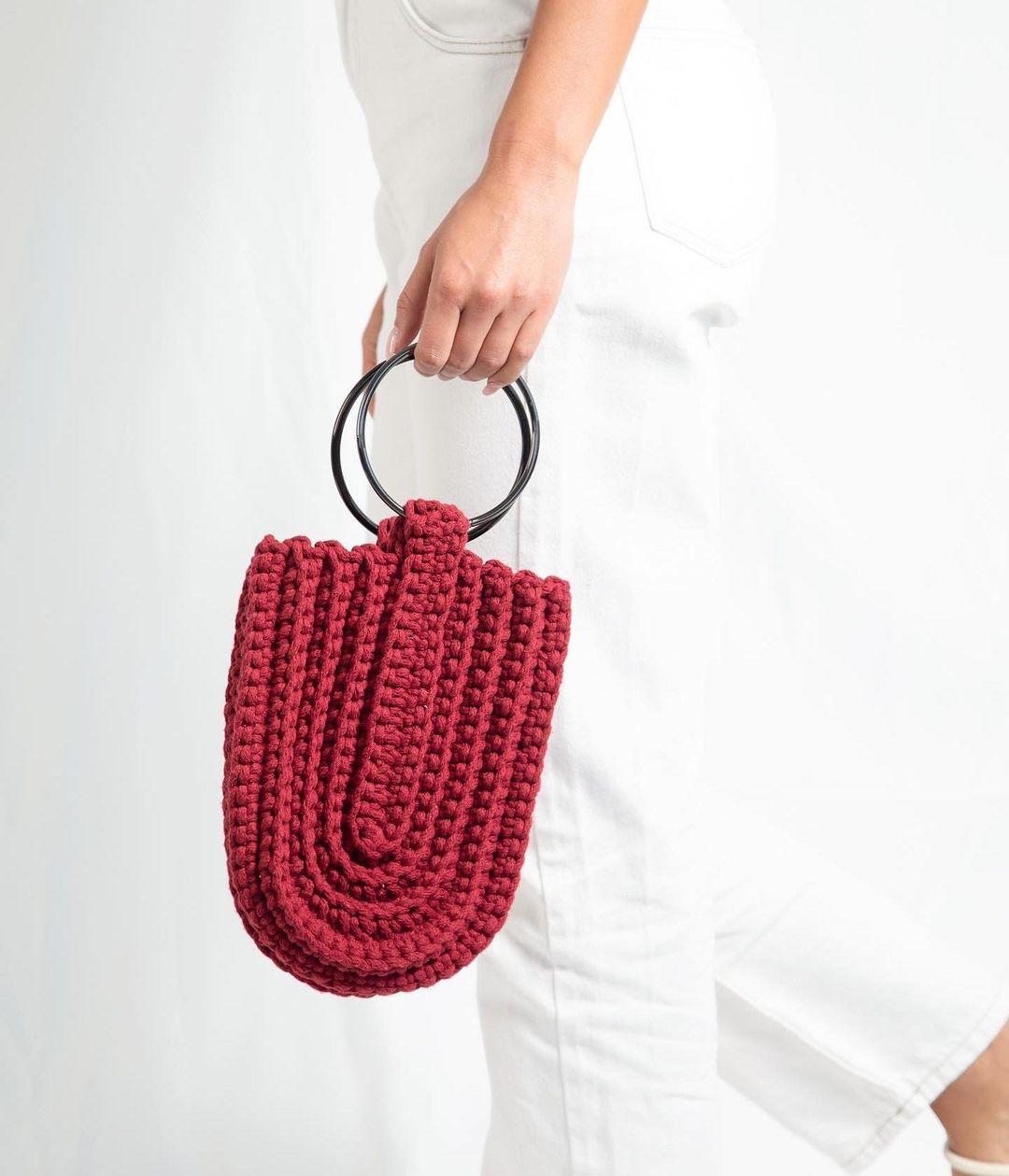 Laila – Customizable Color